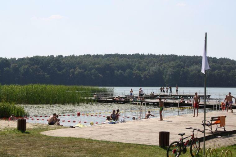Bacowki Nad Jeziorem Goszcza Lubrza  Esterno foto